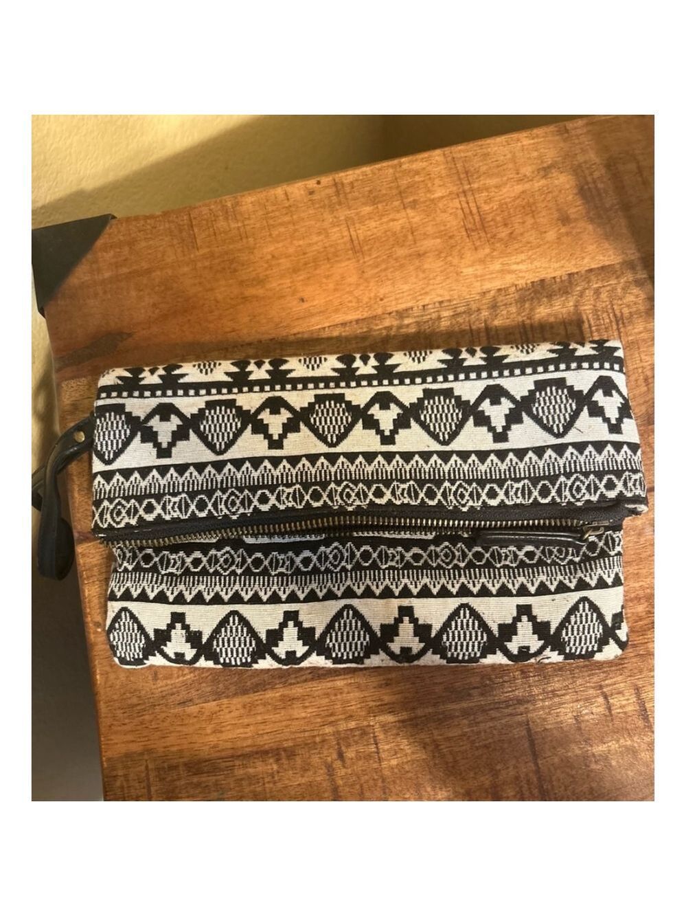 Women's Unbranded Clutch One Size White and Black